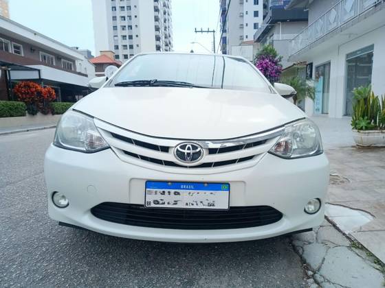 TOYOTA ETIOS 1.5 XLS SEDAN 16V FLEX 4P MANUAL TOYOTA ETIOS 1.5 XLS SEDAN 16V FLEX 4P MANUAL